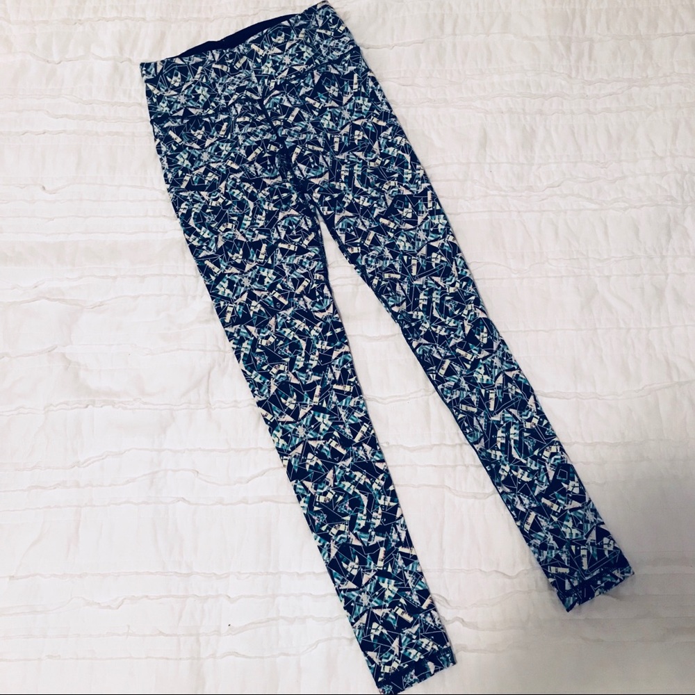 Victoria’s Secret Glow-in-the-Dark Leggings - XS